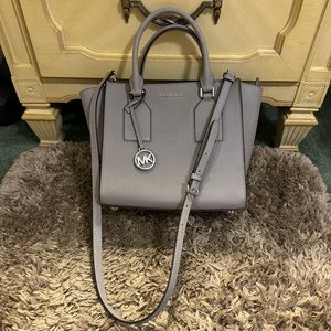 Micheal Kors Shelby in grey crossbody purse